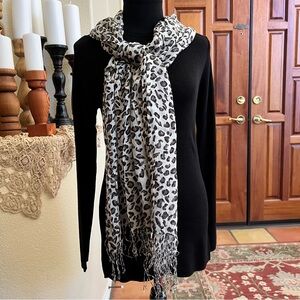 Micco 100% Acrylic Cheetah Animal Print Scarf With Fringe 26” X 68”